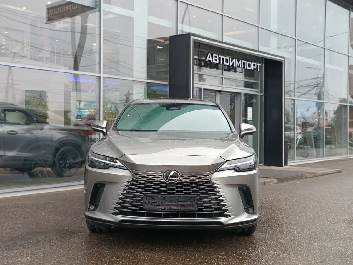 Lexus RX V