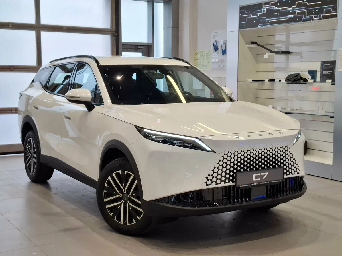 Omoda C7