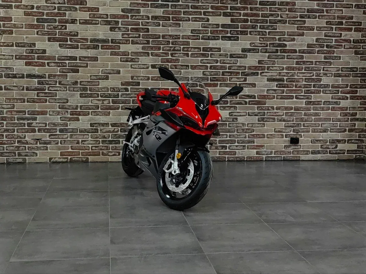 QJMotor SRK 921 RR
