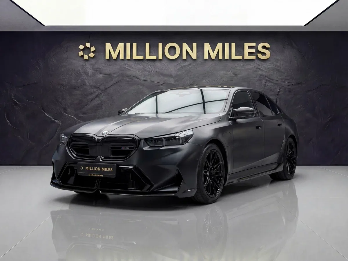 BMW M5 VII (G90)