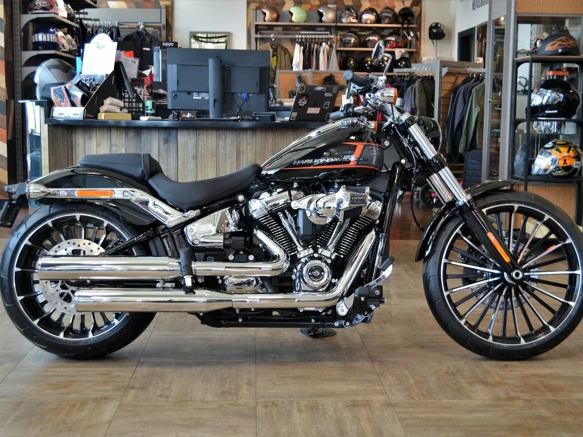 Harley-Davidson Breakout