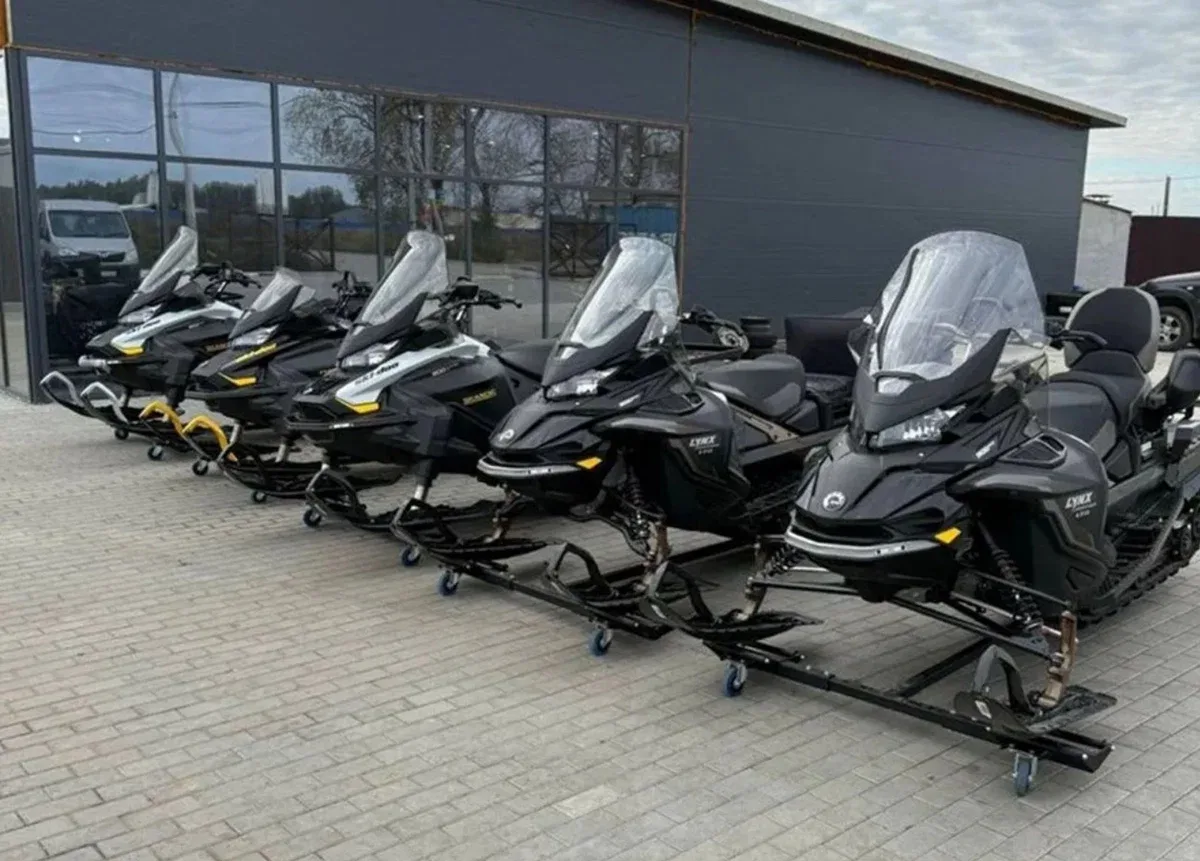 BRP Ski-Doo Expedition 900