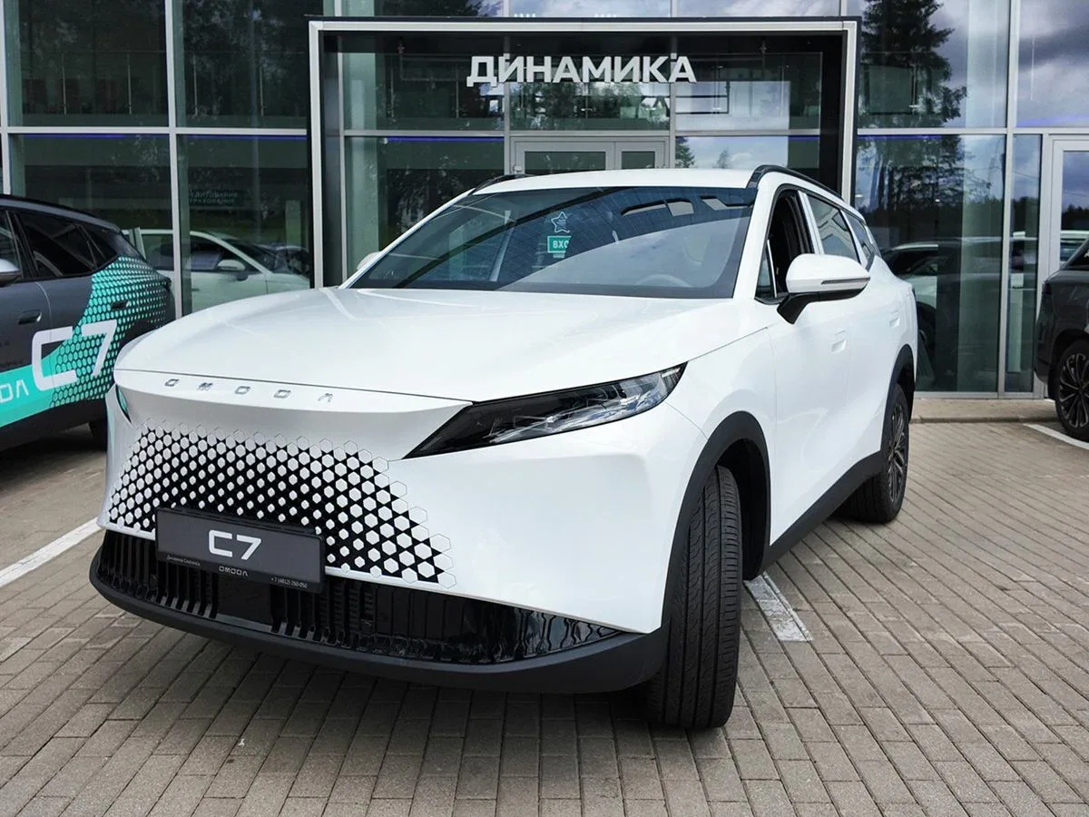 Omoda C7