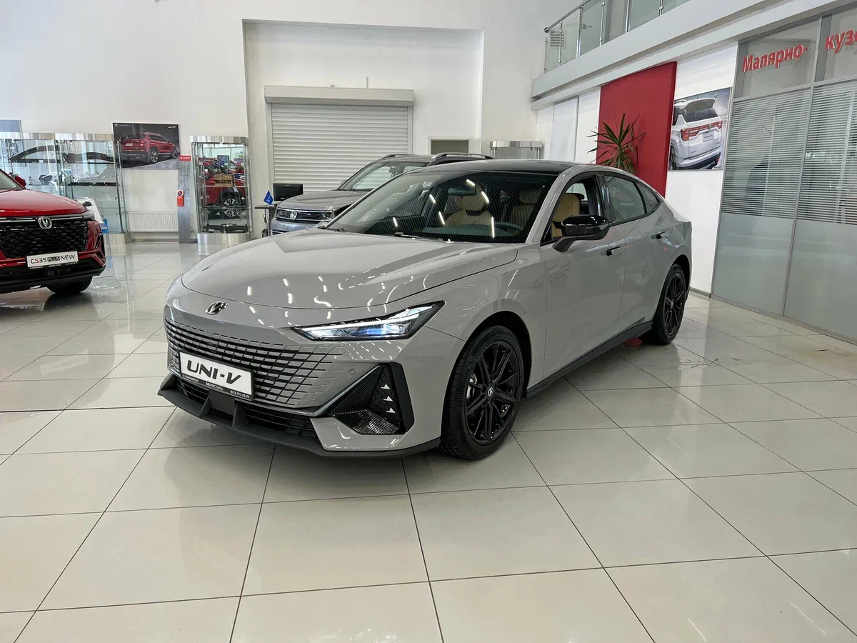 Changan UNI-V I