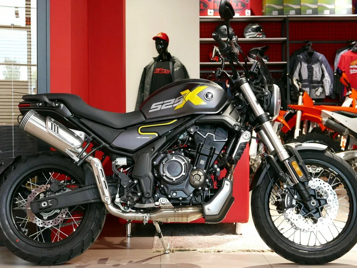 Voge AC525X