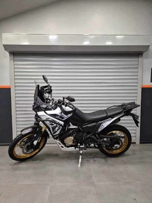 Voge 800DS Rally