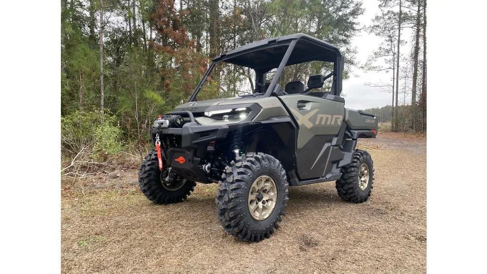 BRP Can-Am Defender HD11