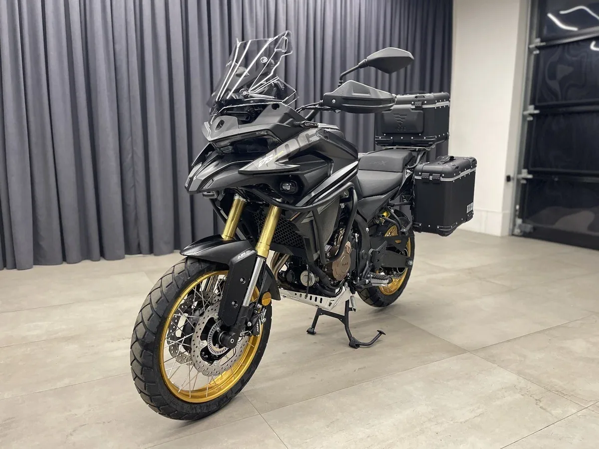 Voge 625DSX