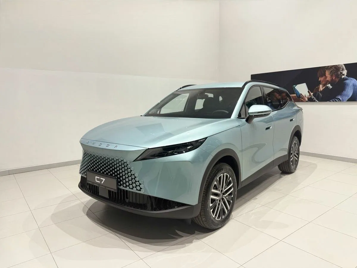 Omoda C7