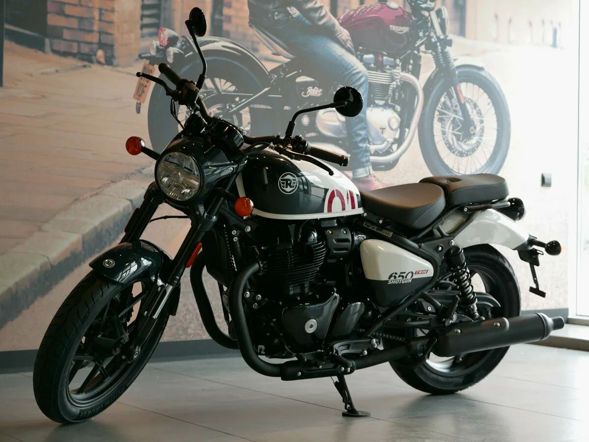 Royal Enfield Shotgun