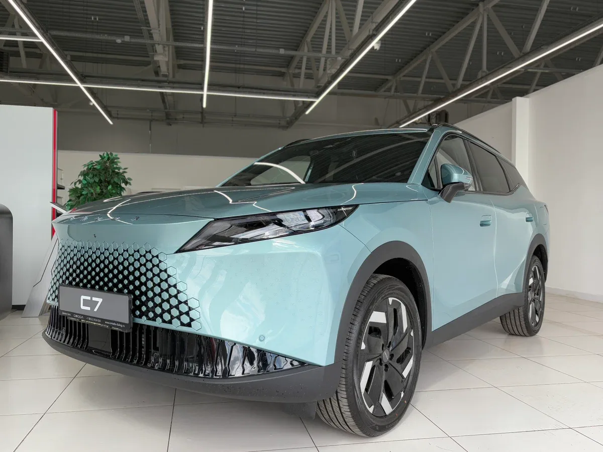 Omoda C7