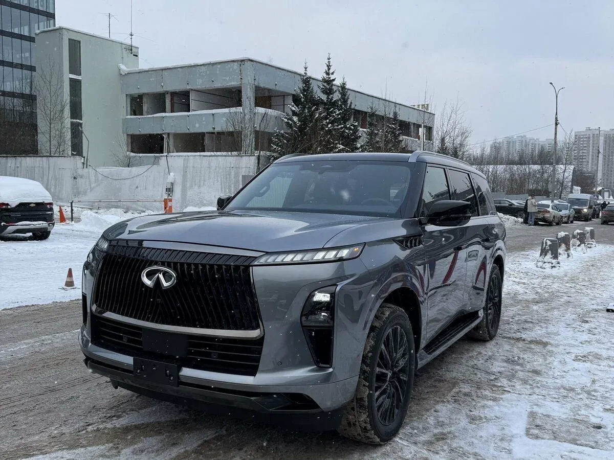 Infiniti QX80 II