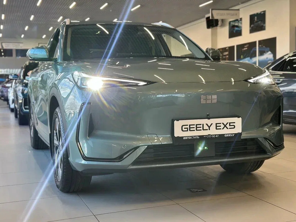 Geely EX5