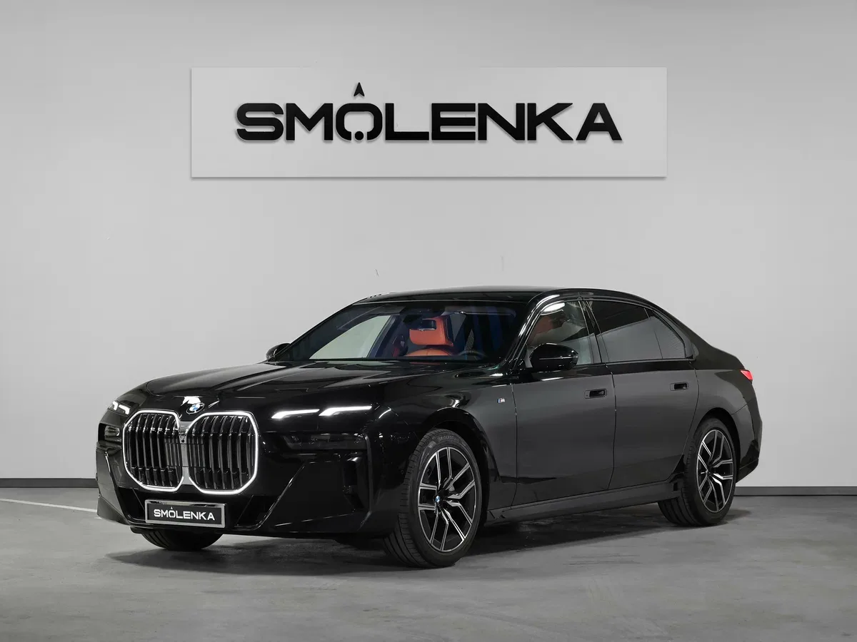 BMW 7 серии VII (G70)