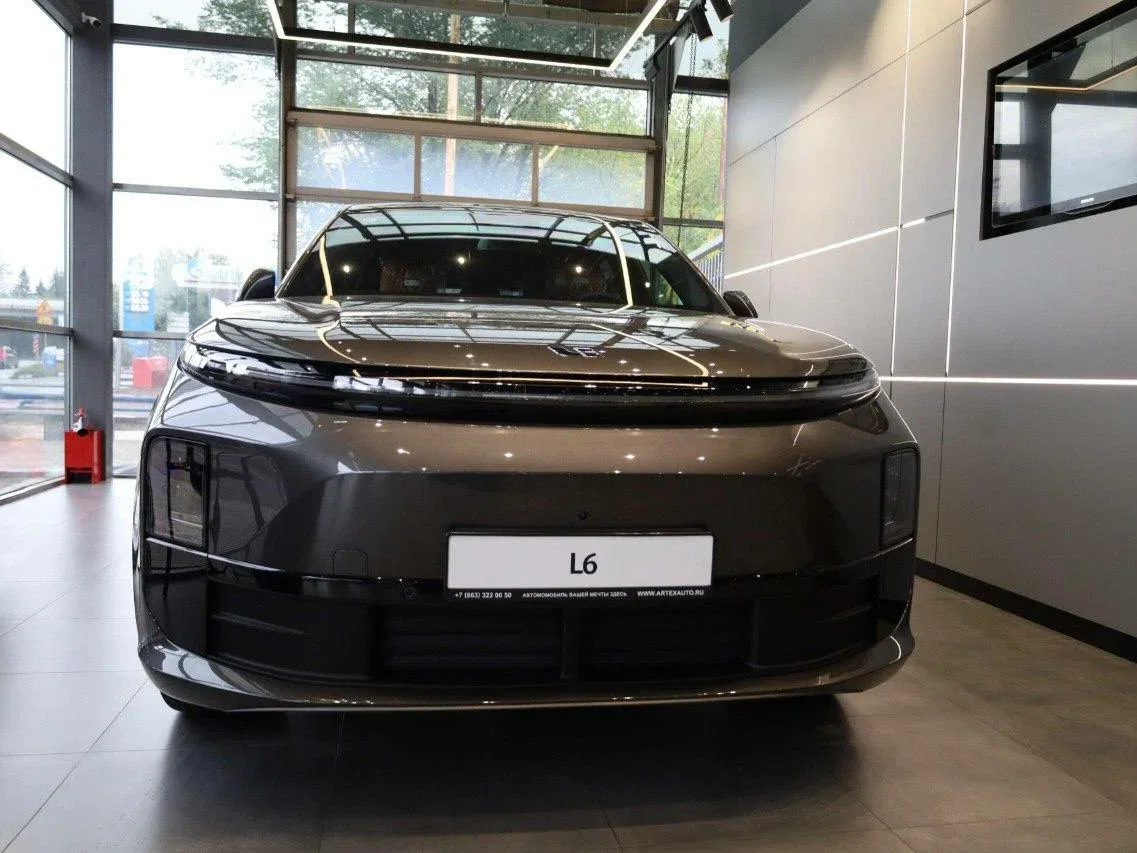 Li Auto (Lixiang) L6