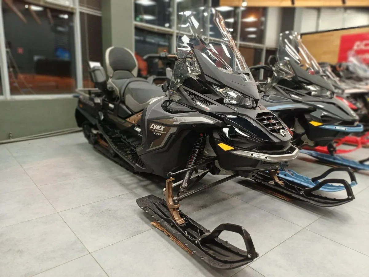 BRP Lynx Commander 900