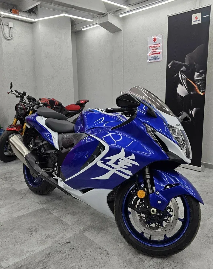 Suzuki GSX1300R Hayabusa