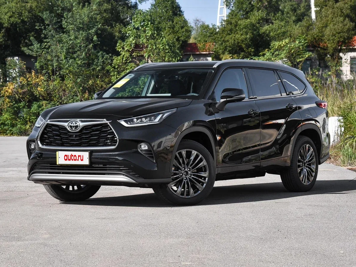 Toyota Highlander IV (U70)