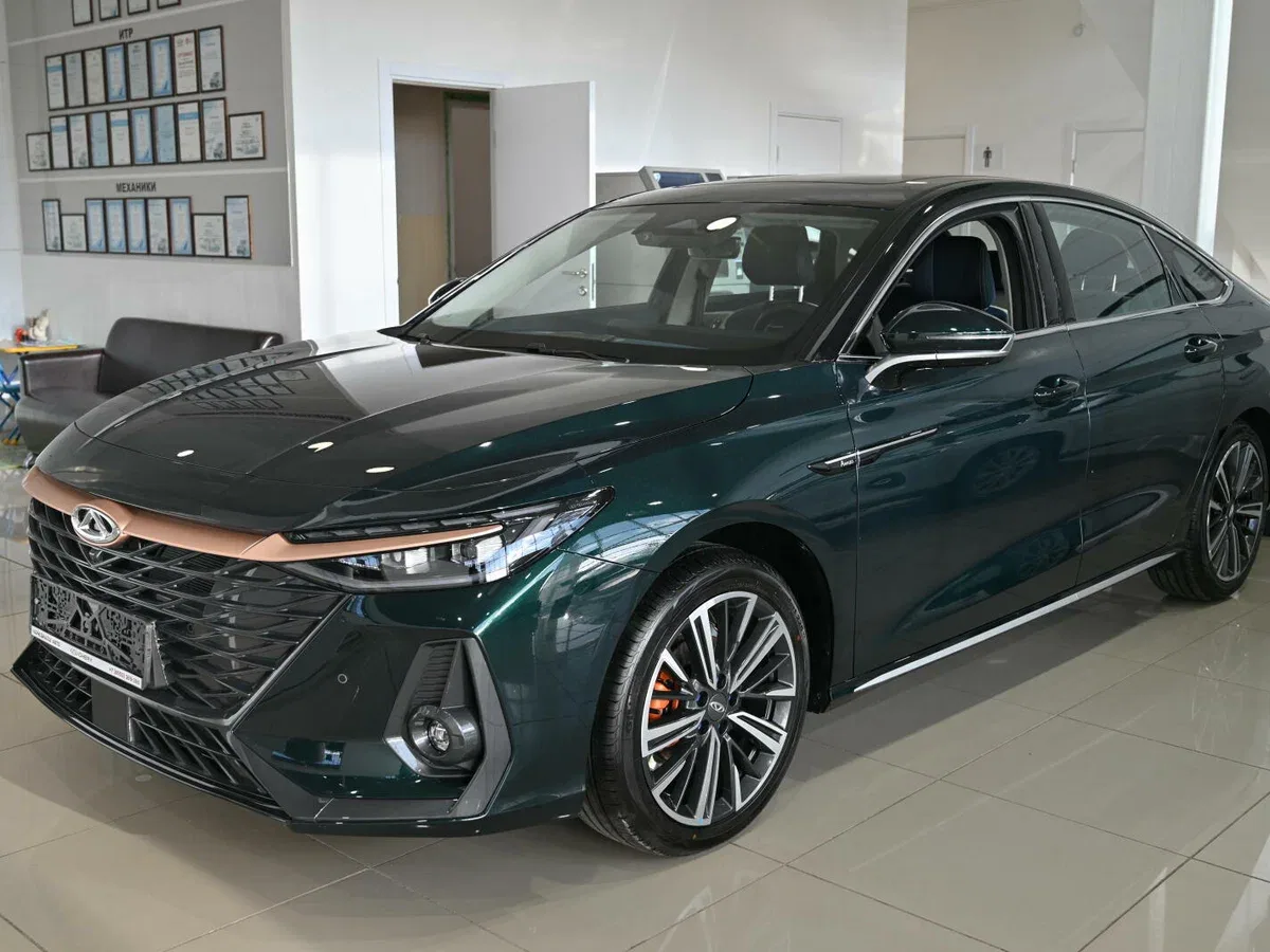Chery Arrizo 8