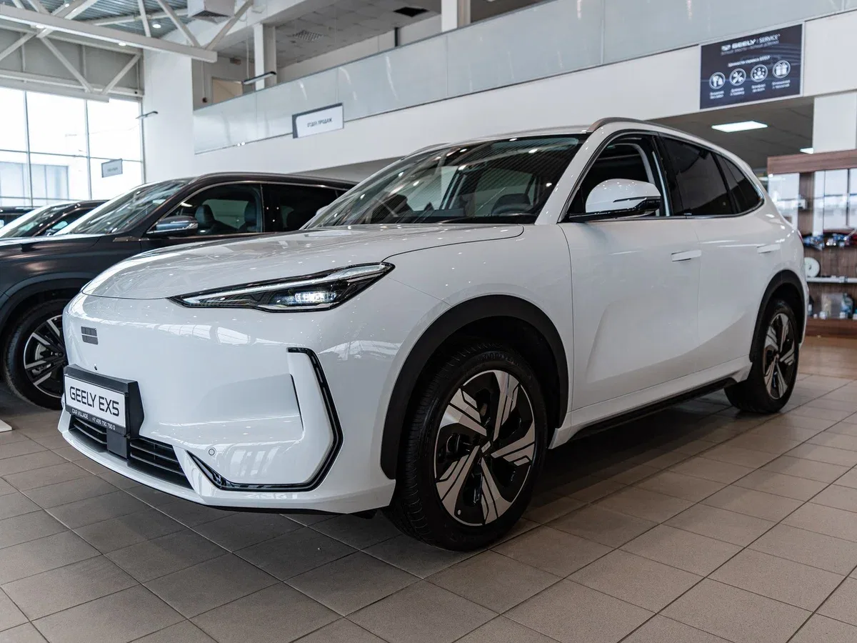 Geely EX5