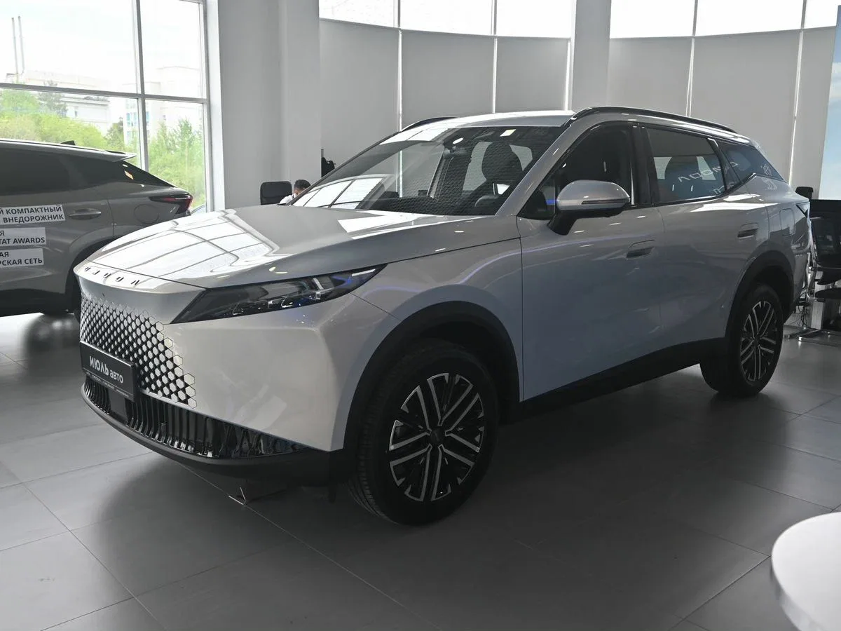 Omoda C7
