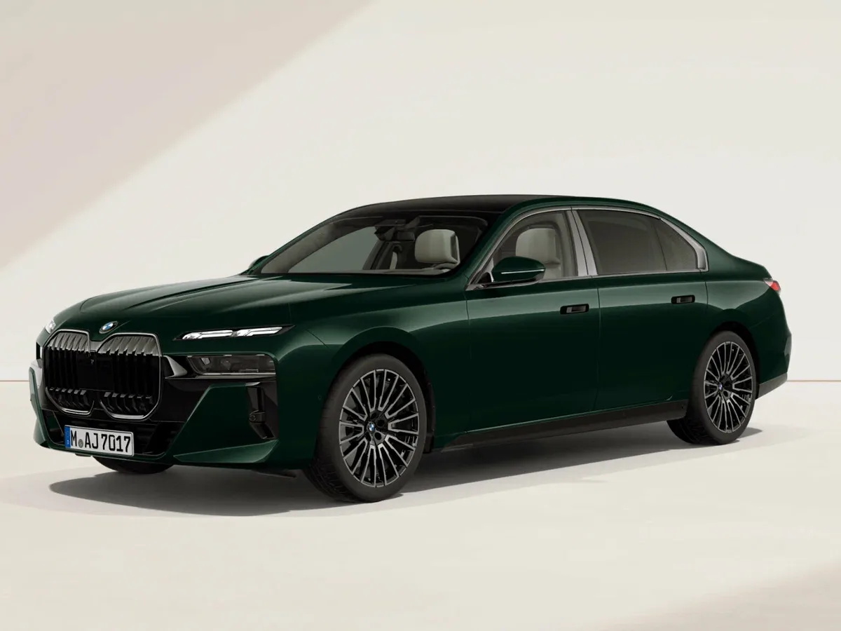 BMW 7 серии VII (G70)