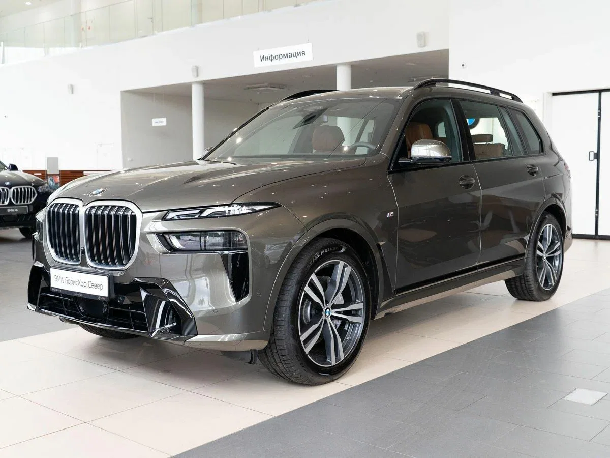 BMW X7 I (G07) Рестайлинг