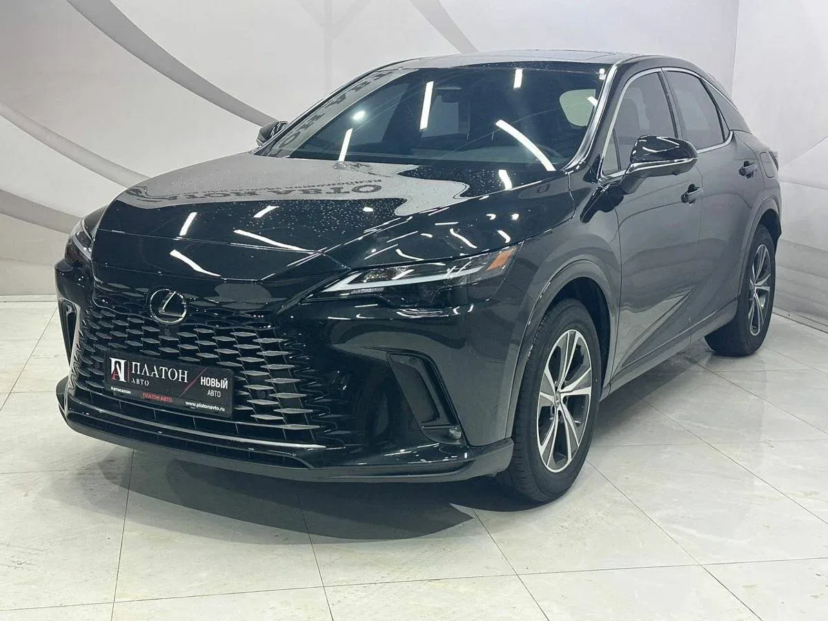 Lexus RX V