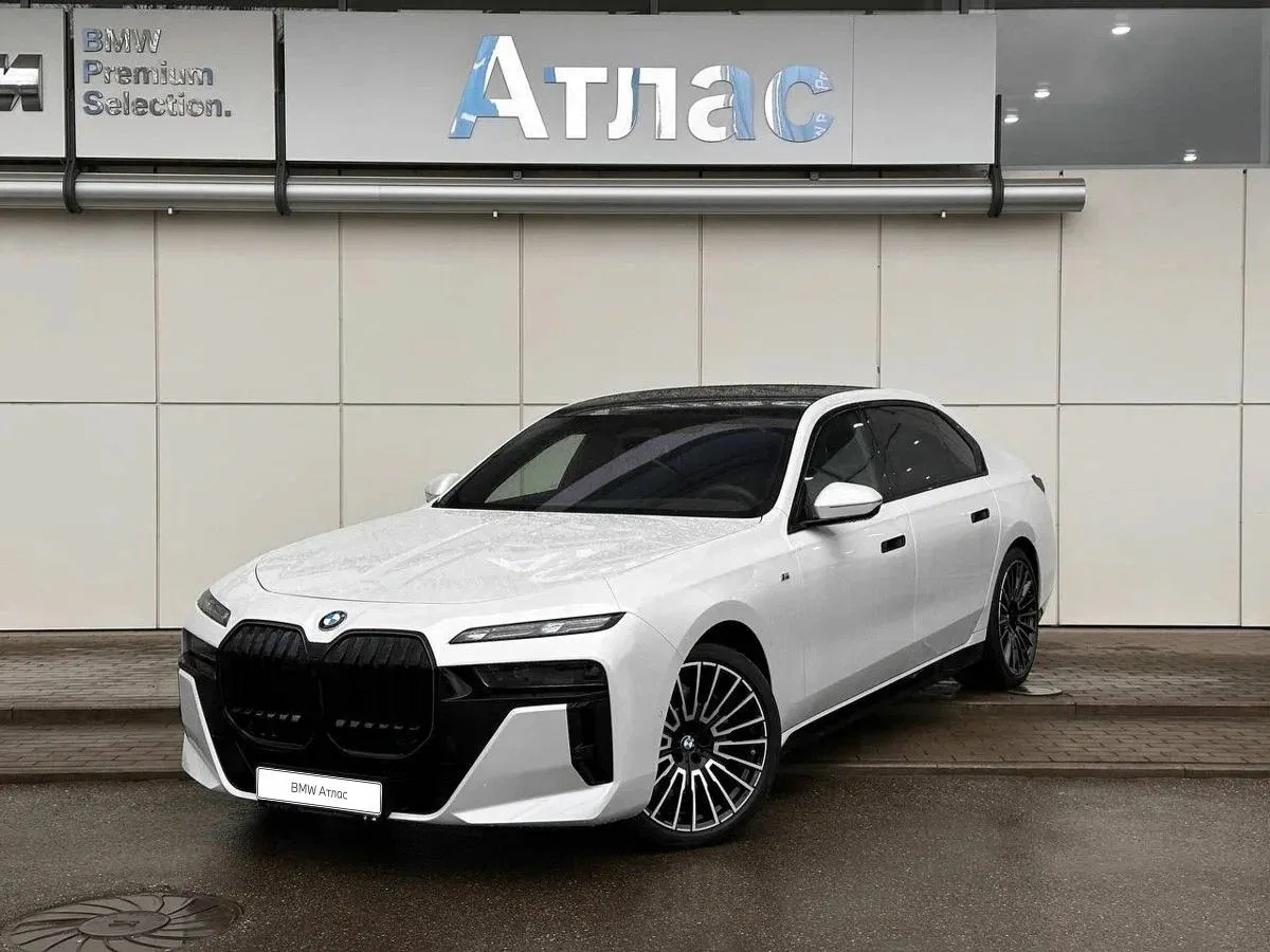 BMW 7 серии VII (G70)
