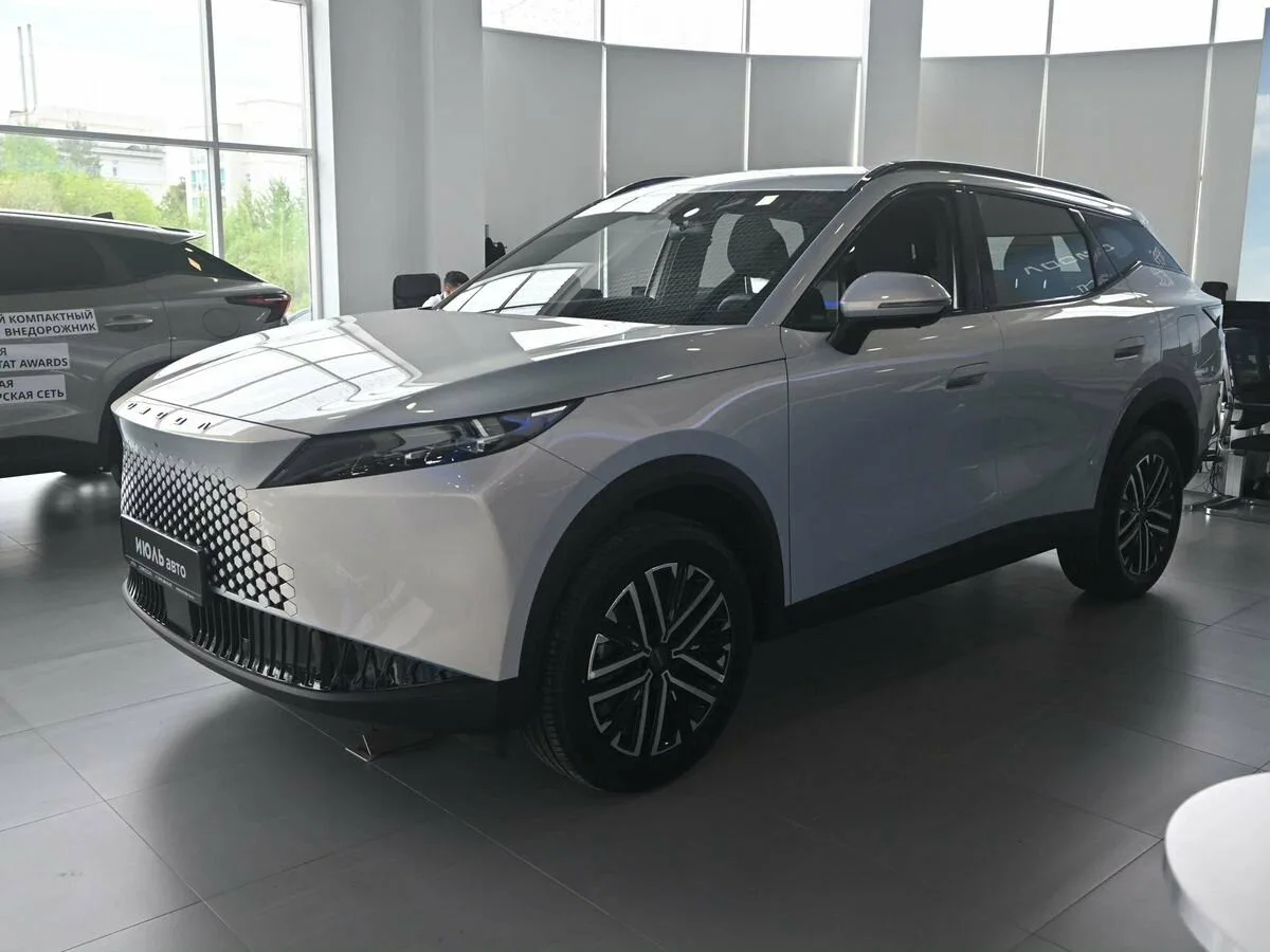 Omoda C7