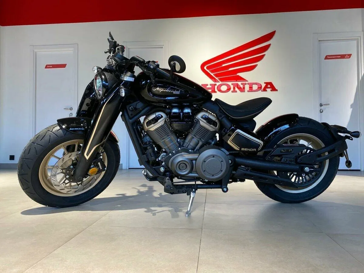 Benda Napoleon 500