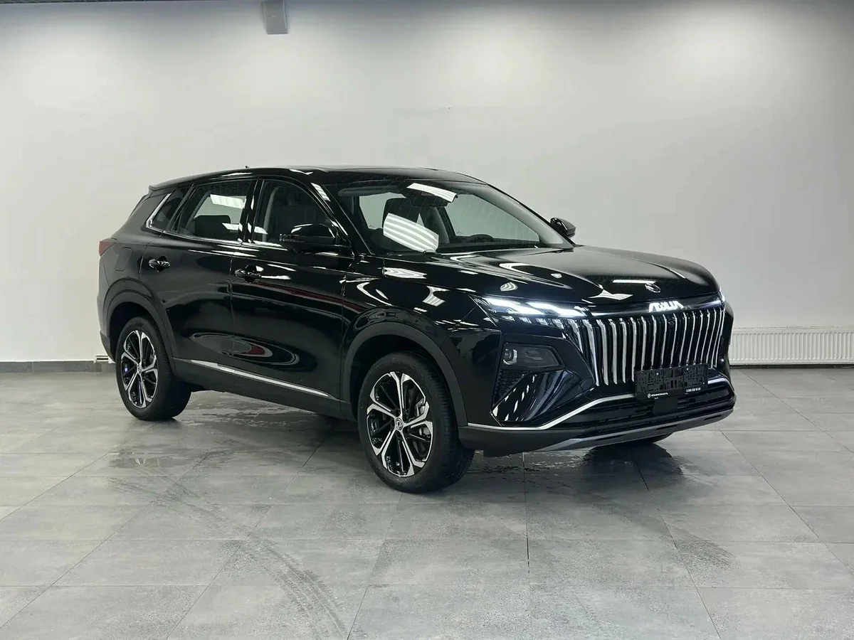 Dongfeng Huge
