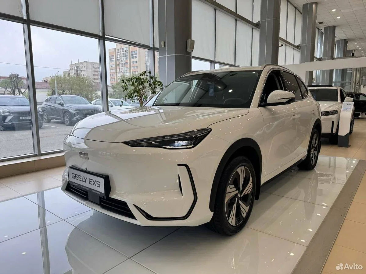 Geely EX5
