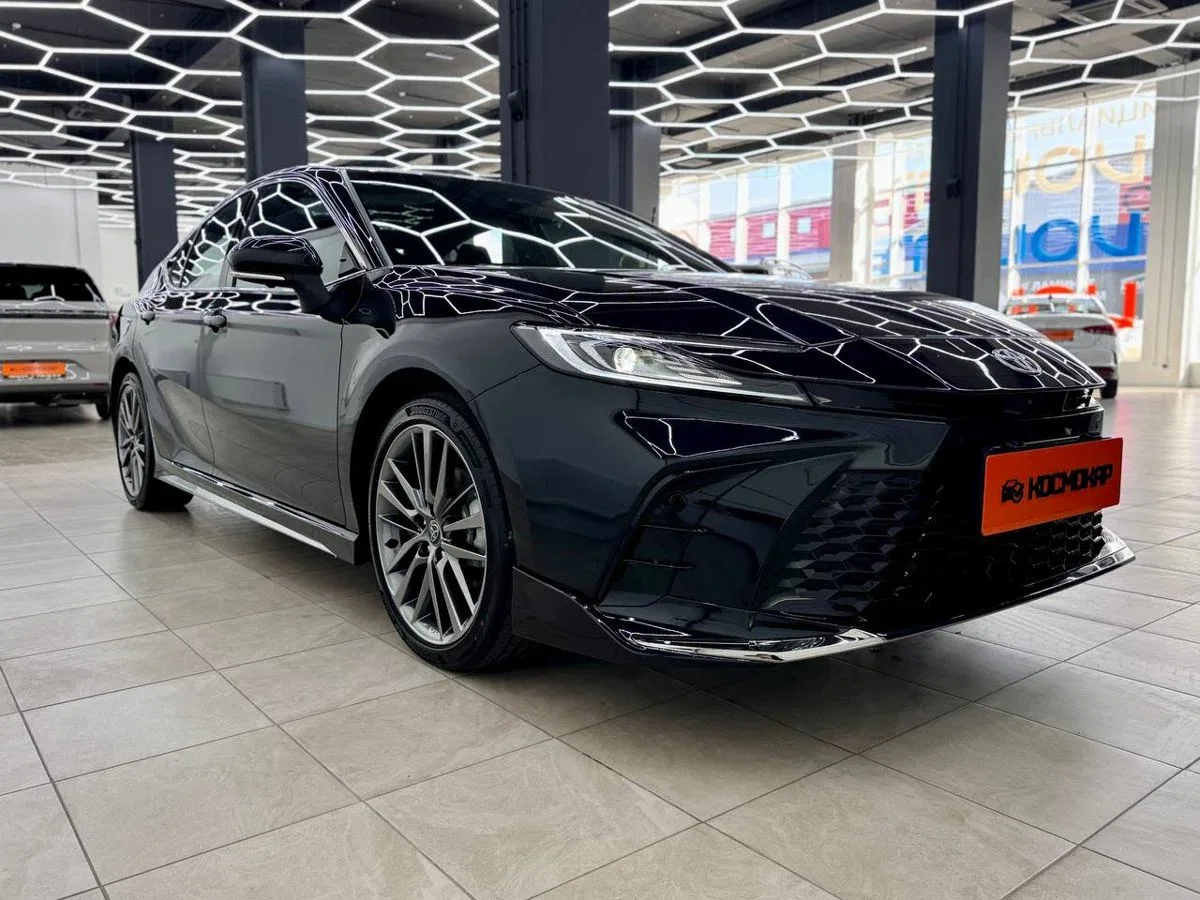 Toyota Camry IX (XV80) China Market