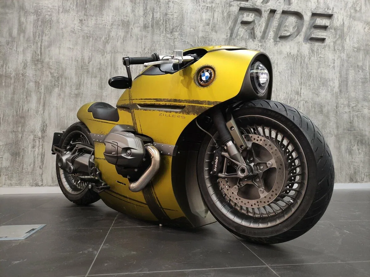 BMW R nine T