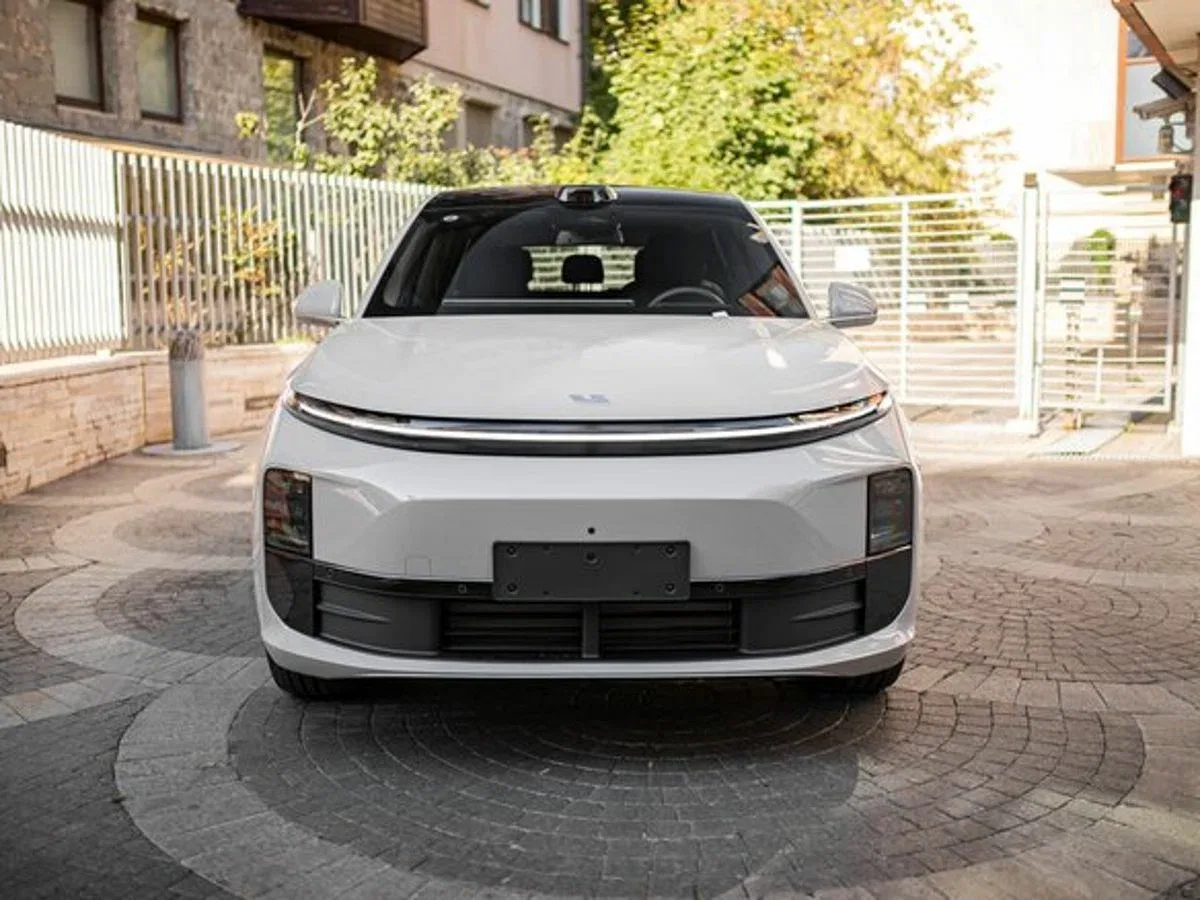 Li Auto (Lixiang) L6