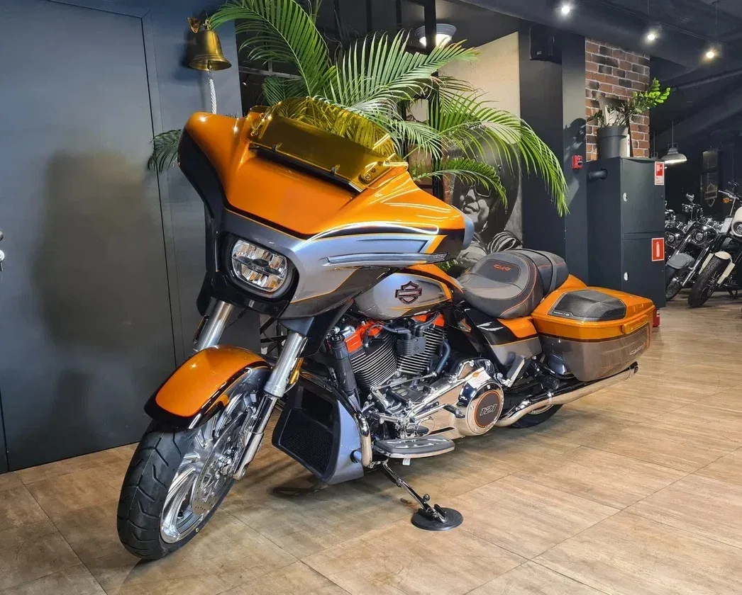 Harley-Davidson CVO Street Glide