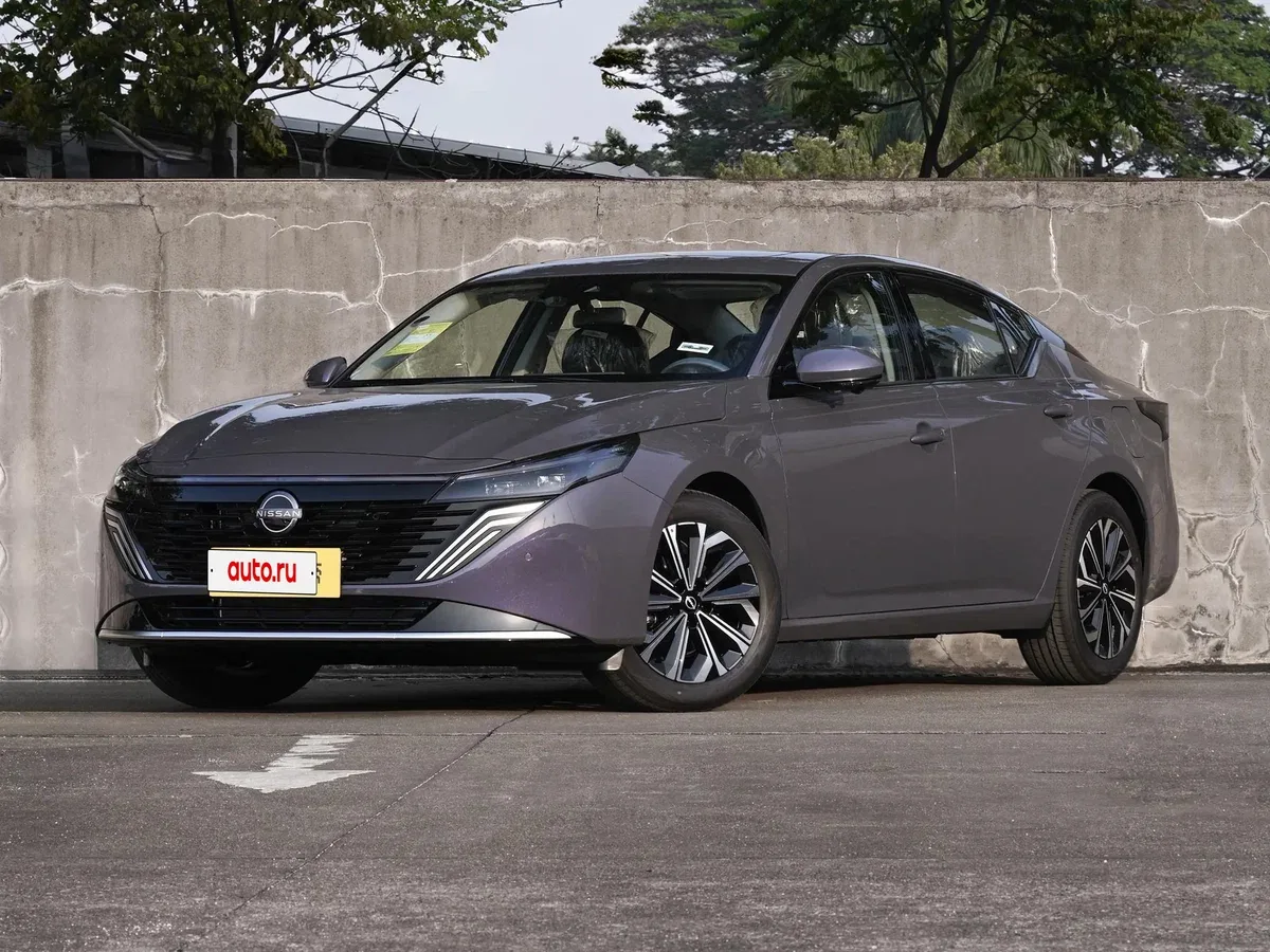 Nissan Teana IV