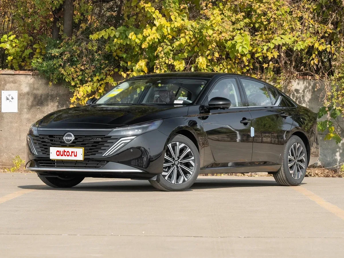 Nissan Teana IV