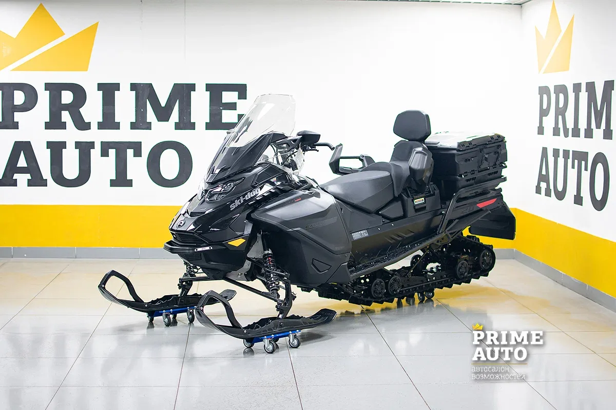 BRP Ski-Doo Expedition 900