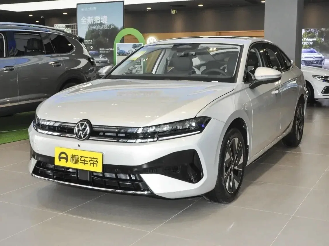 Volkswagen Sagitar IV