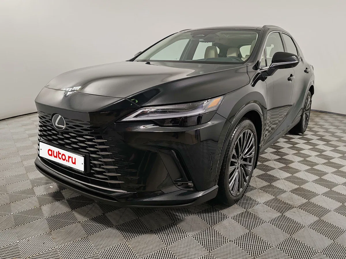 Lexus RX V