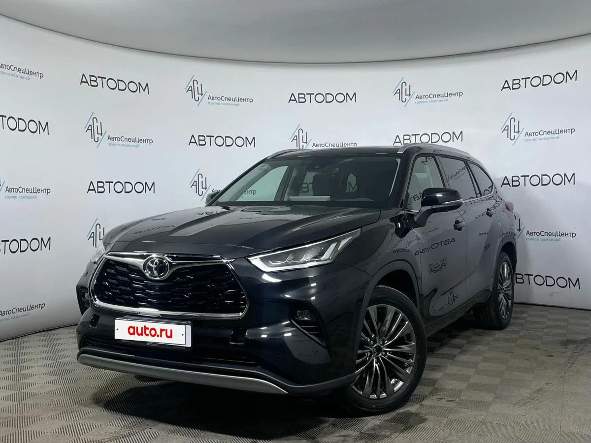 Toyota Highlander IV (U70)