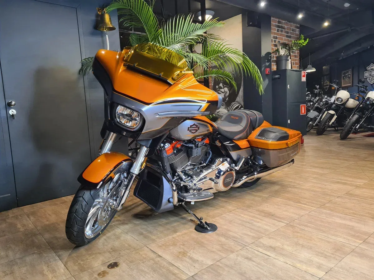 Harley-Davidson CVO Street Glide