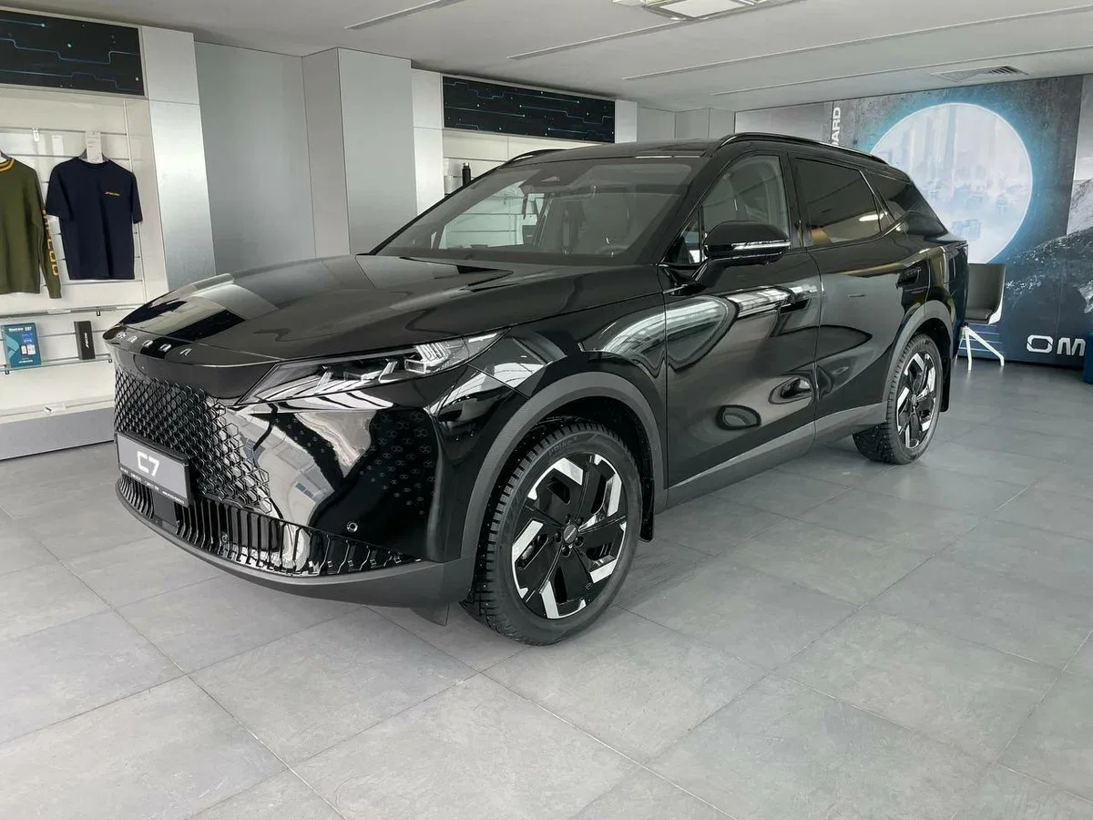 Omoda C7