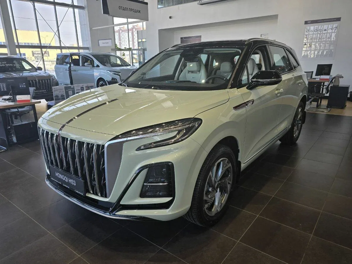 Hongqi HS3