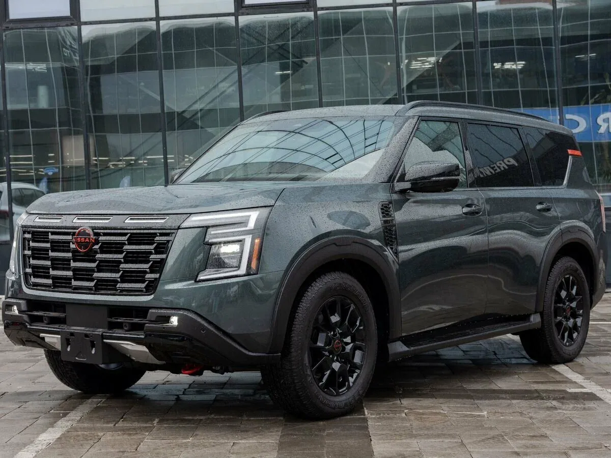Nissan Armada III
