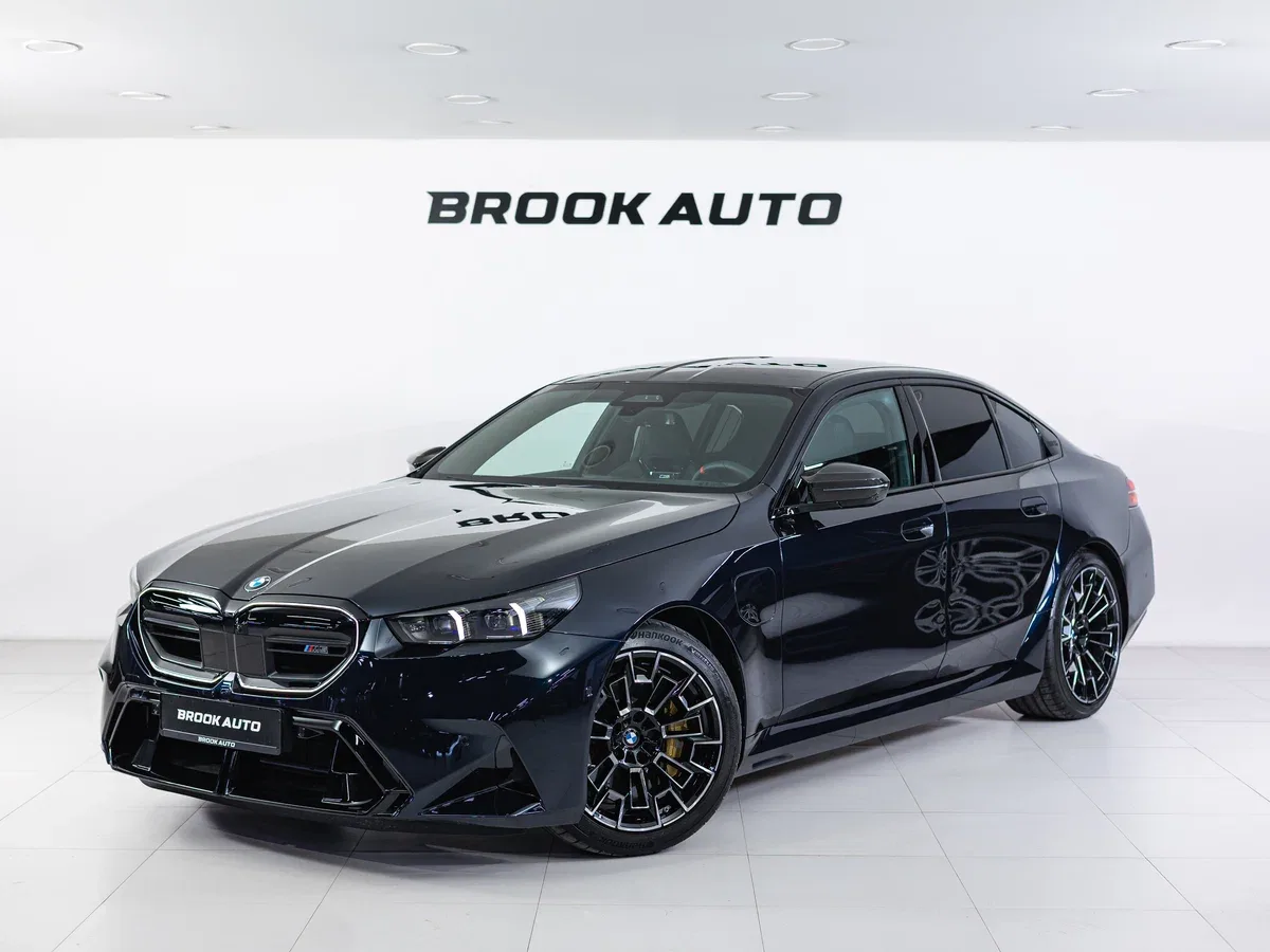 BMW M5 VII (G90)