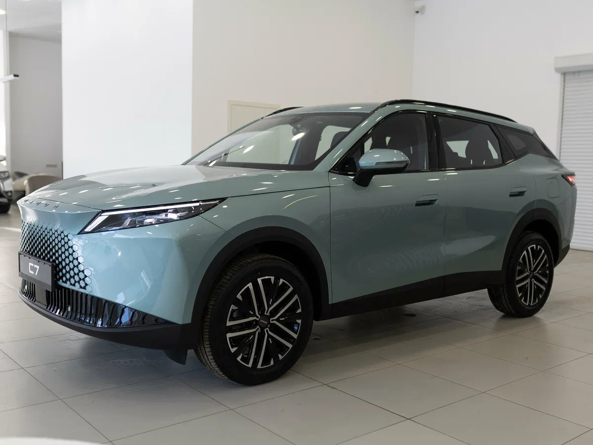 Omoda C7