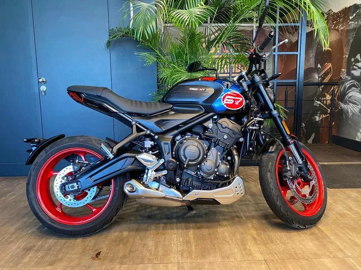 Triumph Trident 660